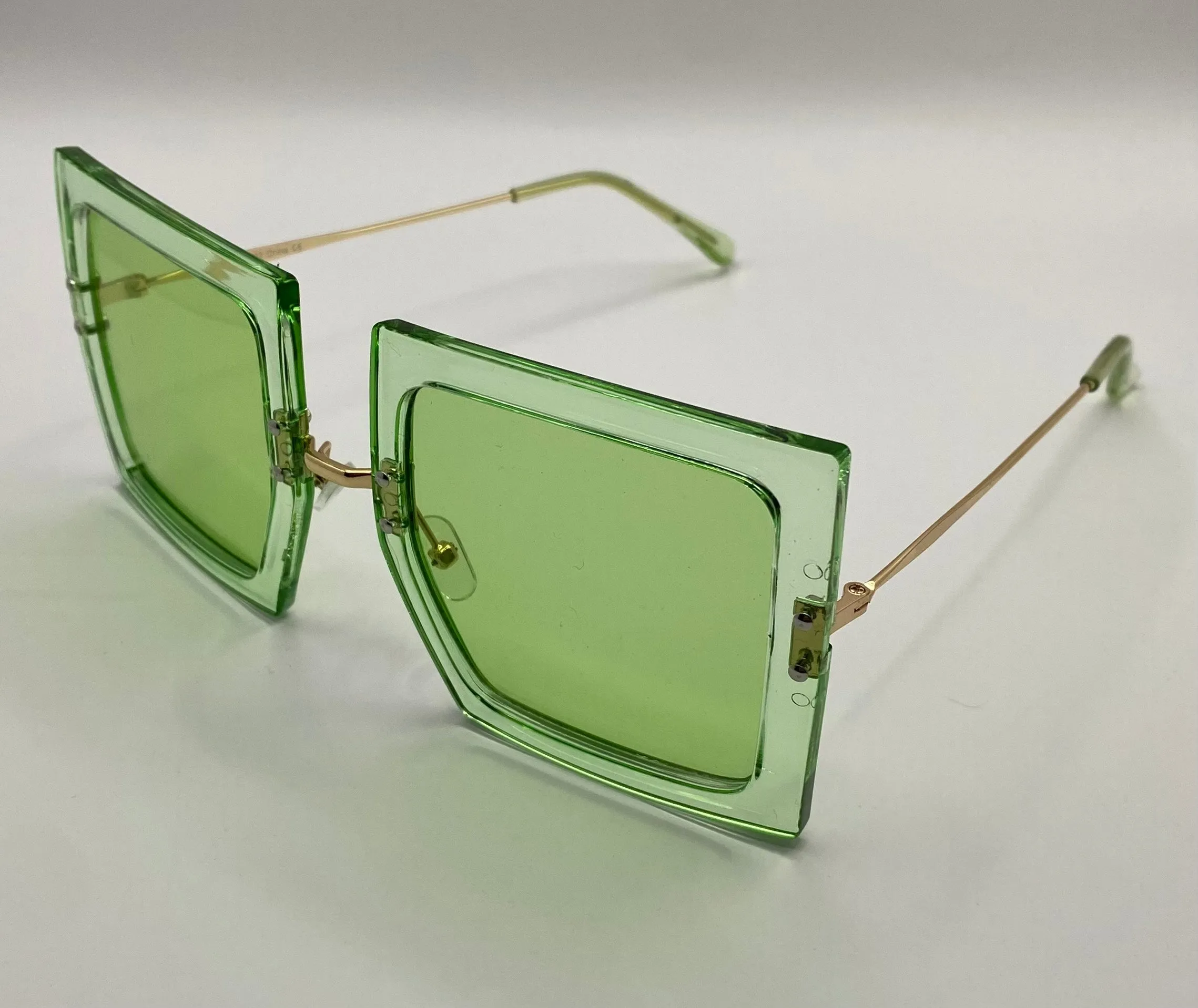 BAILEY | Transparent Green | Green Lens