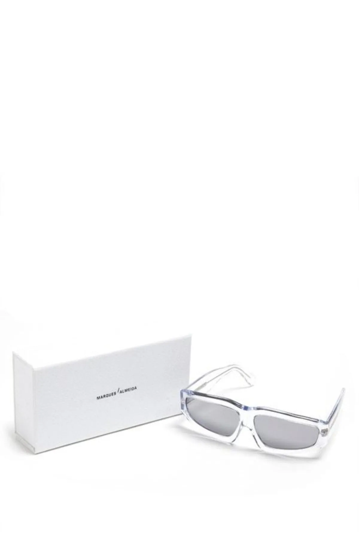 CLEAR ANGULAR FRAME SUNGLASSES