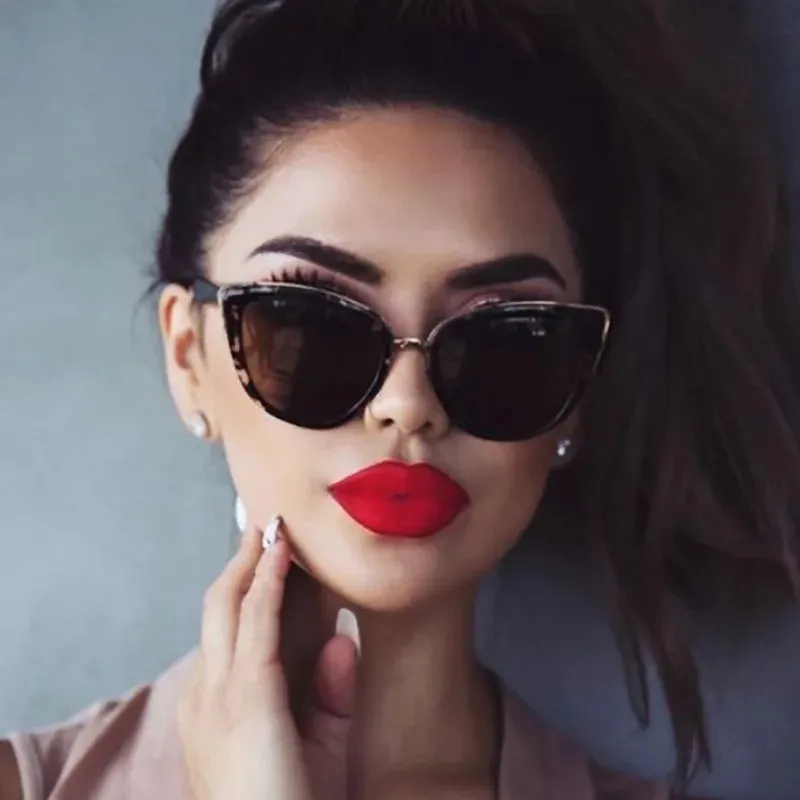 Driving Outdoor Cat Women's Personality Frame New Sun Design Brand Small Eye Eyewear Sunglasses
