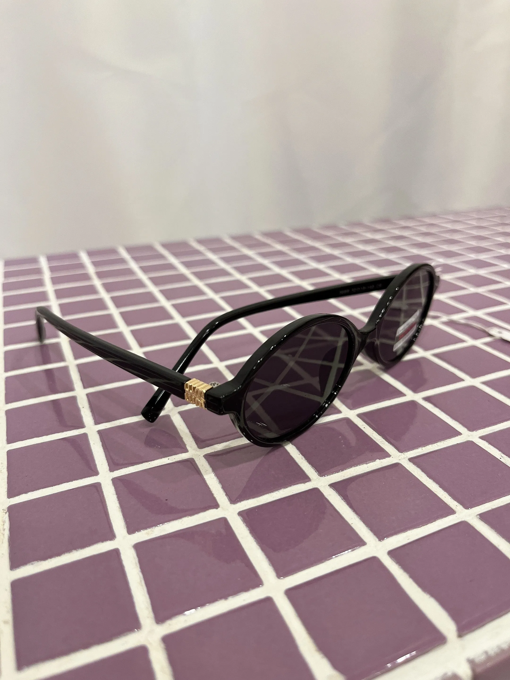 POKE Oval sunnies