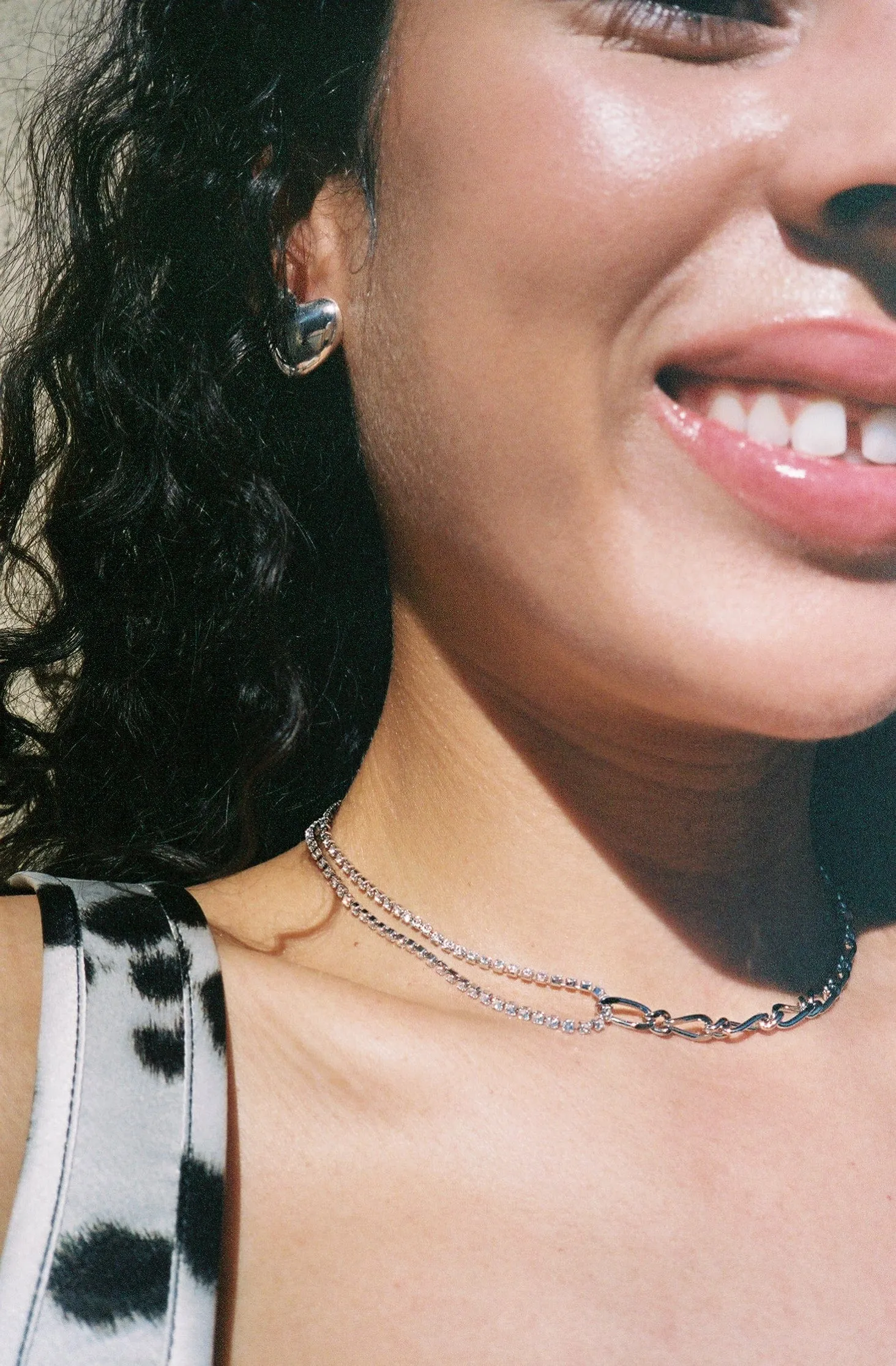 Roxy Choker