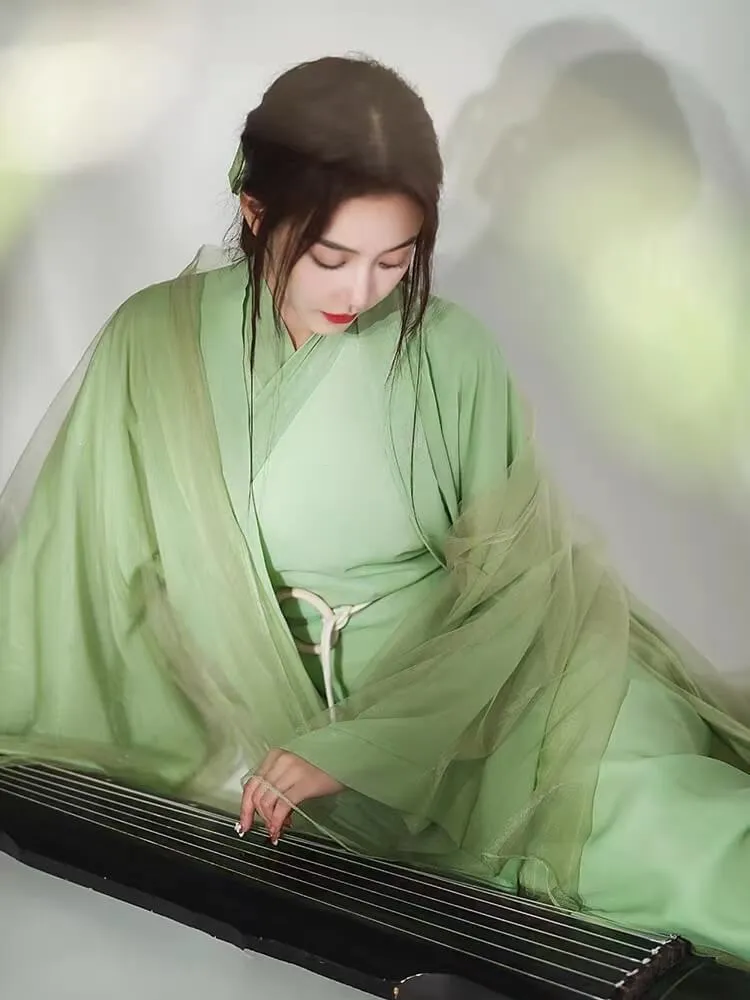 The Green Hanfu Female Wei Jin Zhi Ju Hanfu